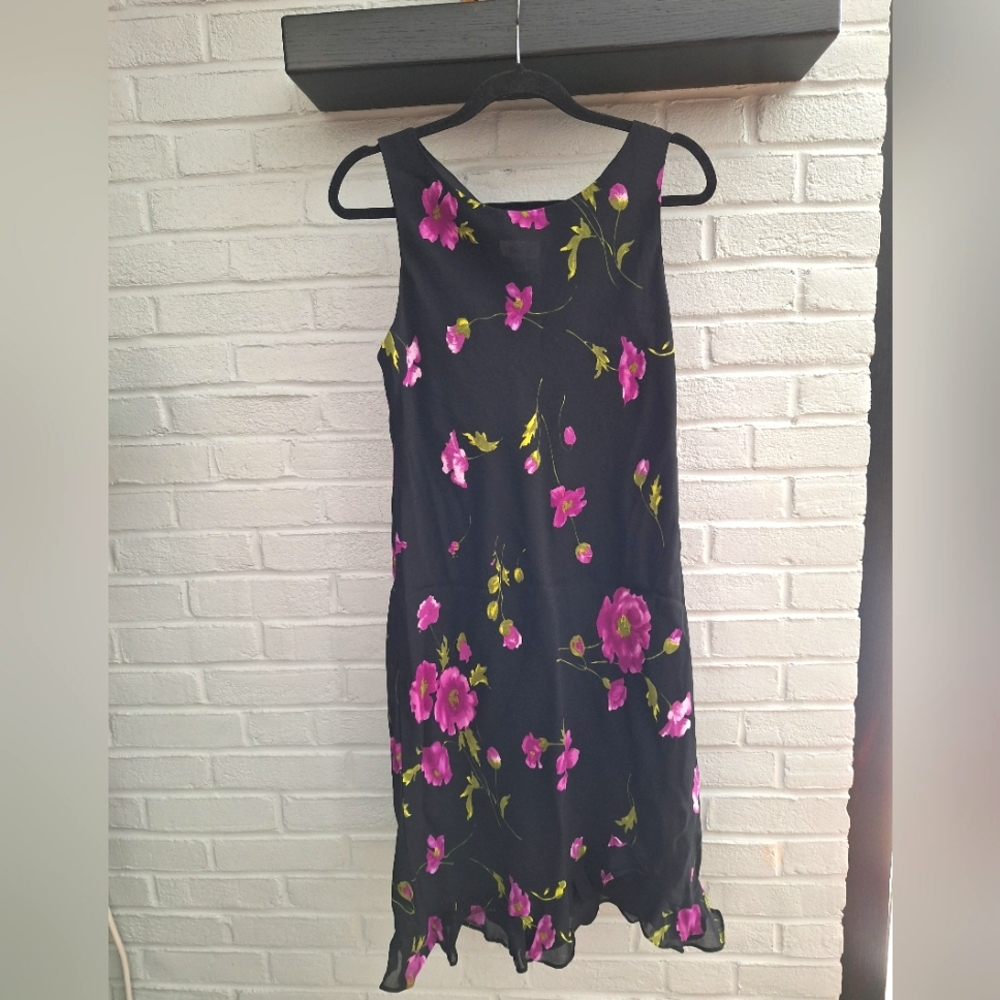 🍃 Talbots purple flowered dress in black size 14